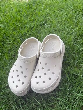 CROCS Classic Clog - Off White